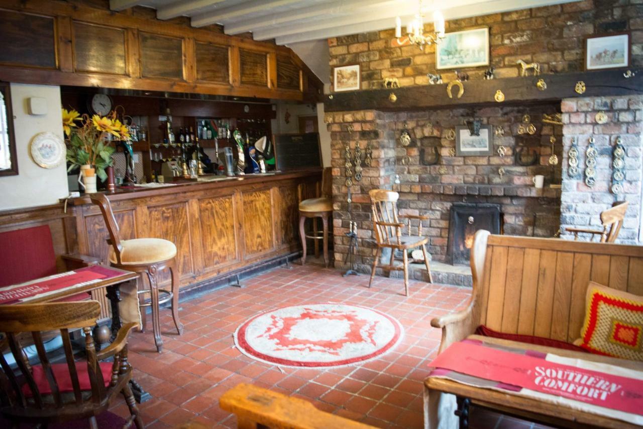 The Benbow Inn At Ruyton-Xi-Towns Ruyton-XI-Towns Exterior photo